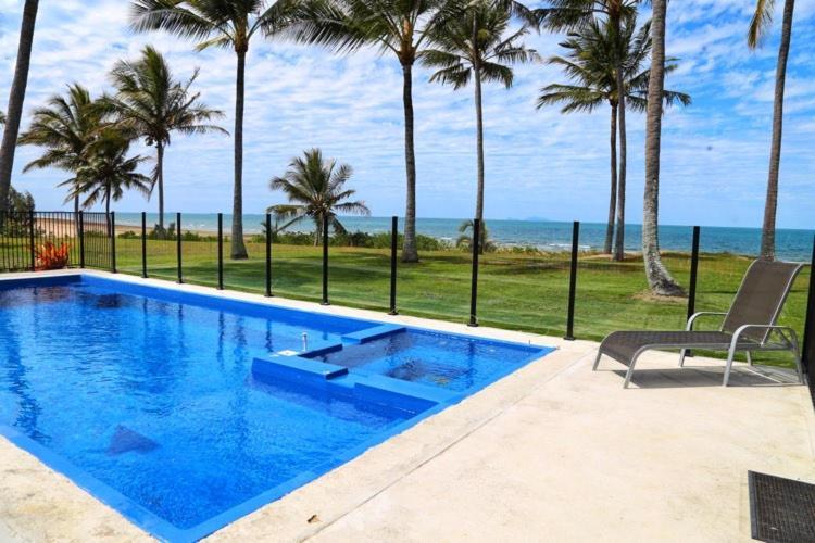 Sarina Beach Motel Grasstree Beach Luaran gambar